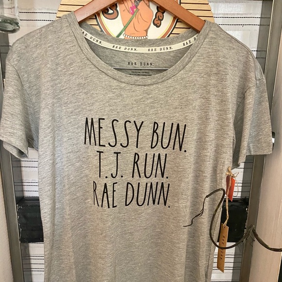 Rae Dunn Lovers~ Cute Messy Bun TJ Run T-Shirt - Picture 1 of 3